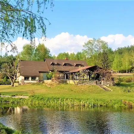 Szafarnia 19 度假居 库尔泽尼克